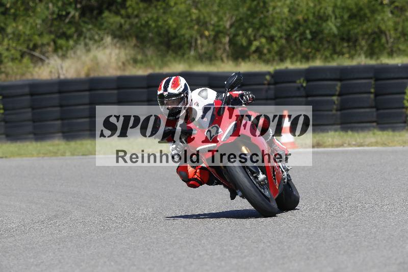 Archiv-2025/48 25.08.2025 Cornu Master School ADR/gruen-vert/22